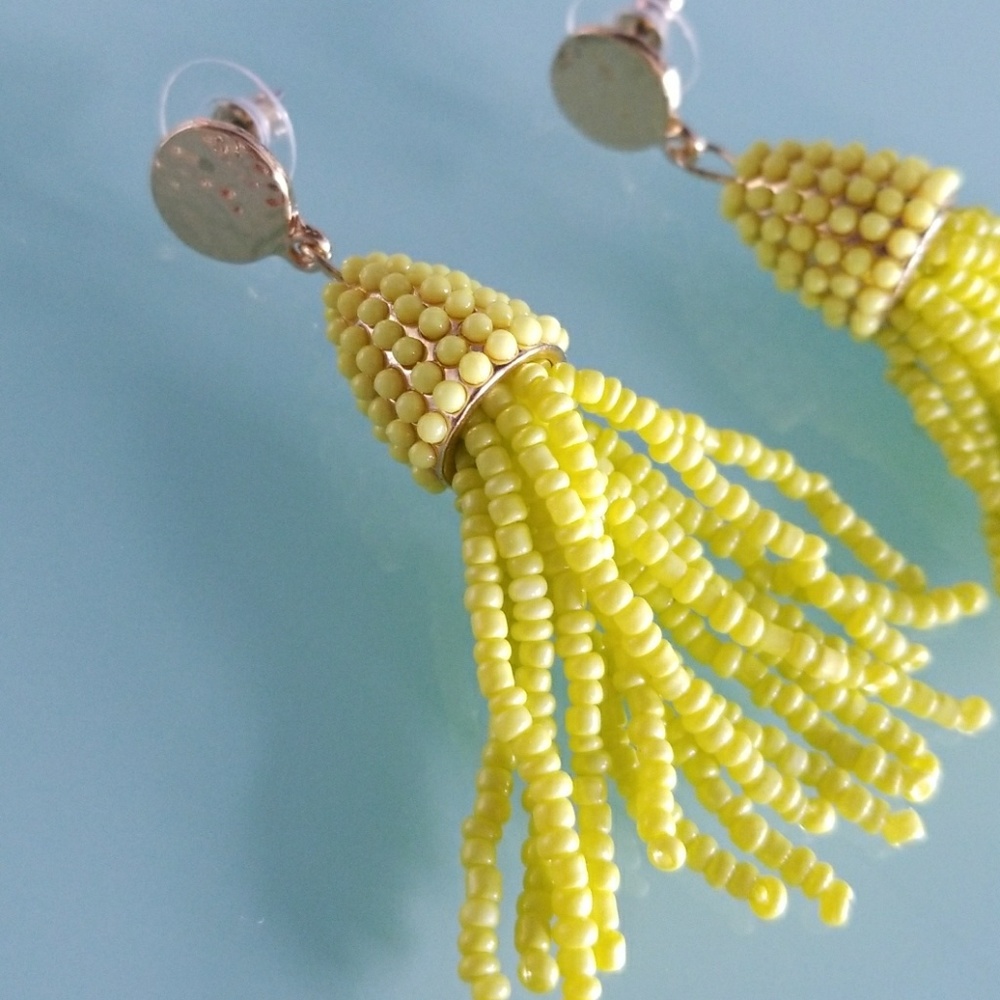 BEADED TASSEL EARRINGS - Picture 2 of 4